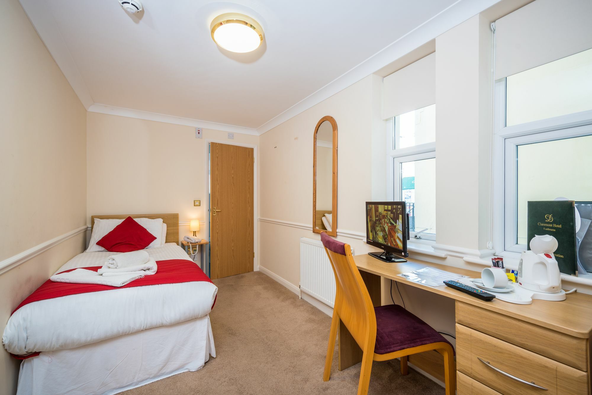 Claremont Lions Hotel AEGON International Exteriér fotografie